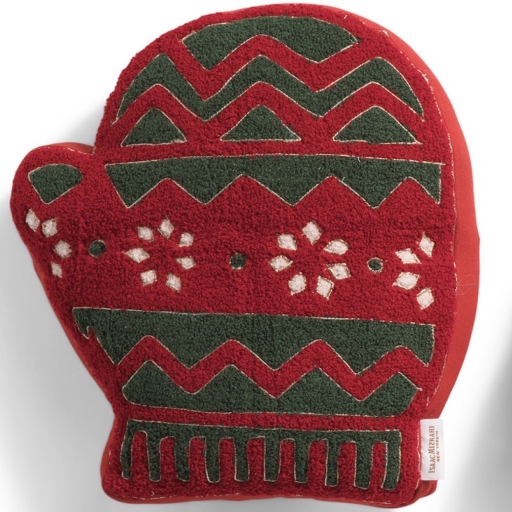 Isaac Mizrahi New York Decorative Holiday Mitten Pillow. (14in Diameter)